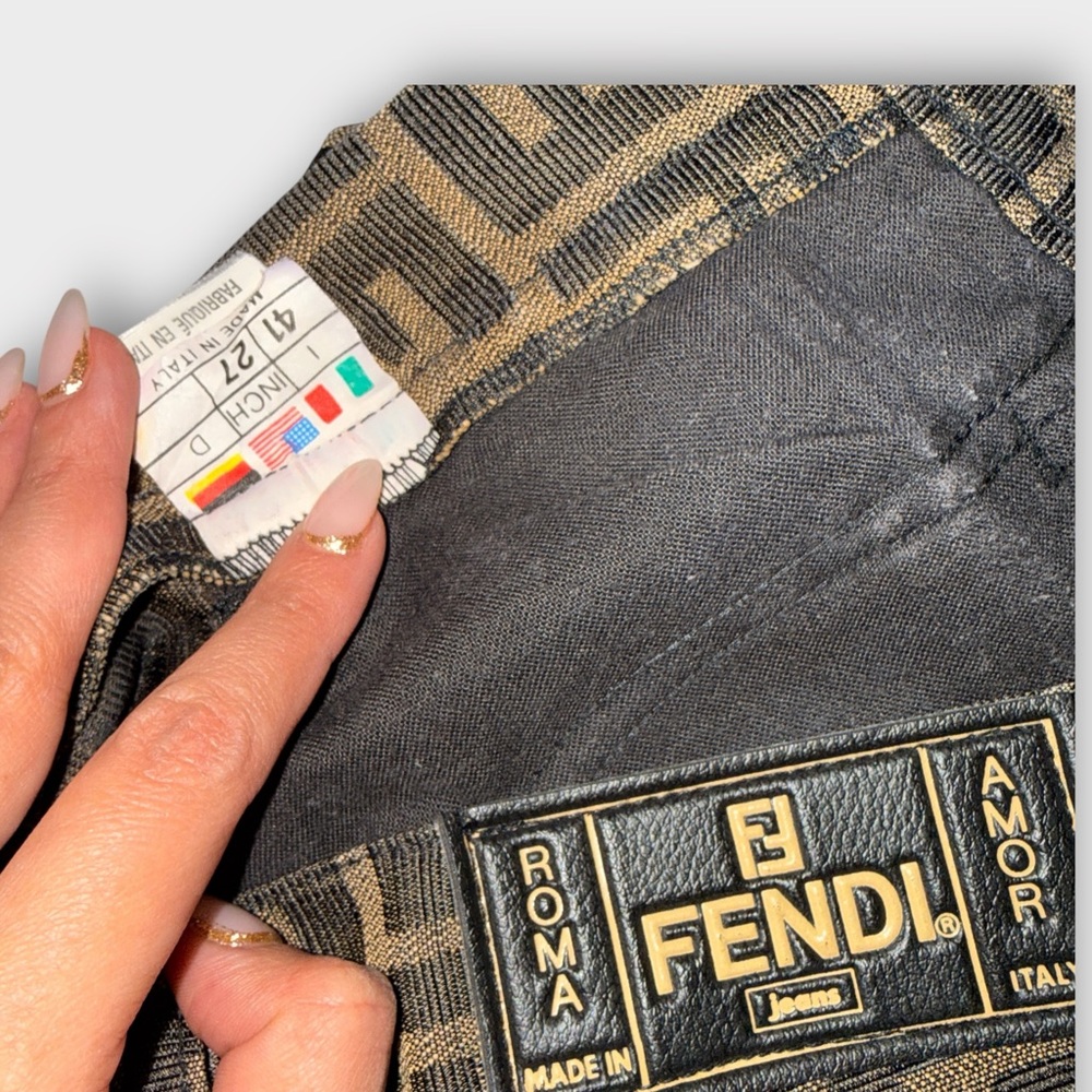 Authentic Vintage Fendi Zucca Monogram Jeans – IT 41 (fits 26/27) - Picture 8 of 16